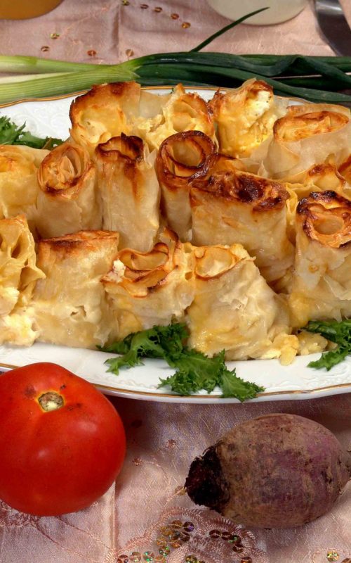 Rose-shapped-Puff-Pastry-with-Cheese-(Rozi-od-sirenje2)